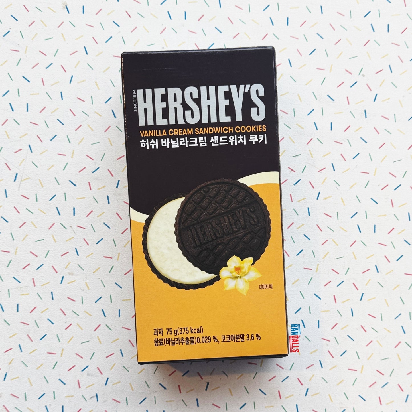 HERSHEY'S VANILLA CREAM SANDWICH COOKIES (KOREA)