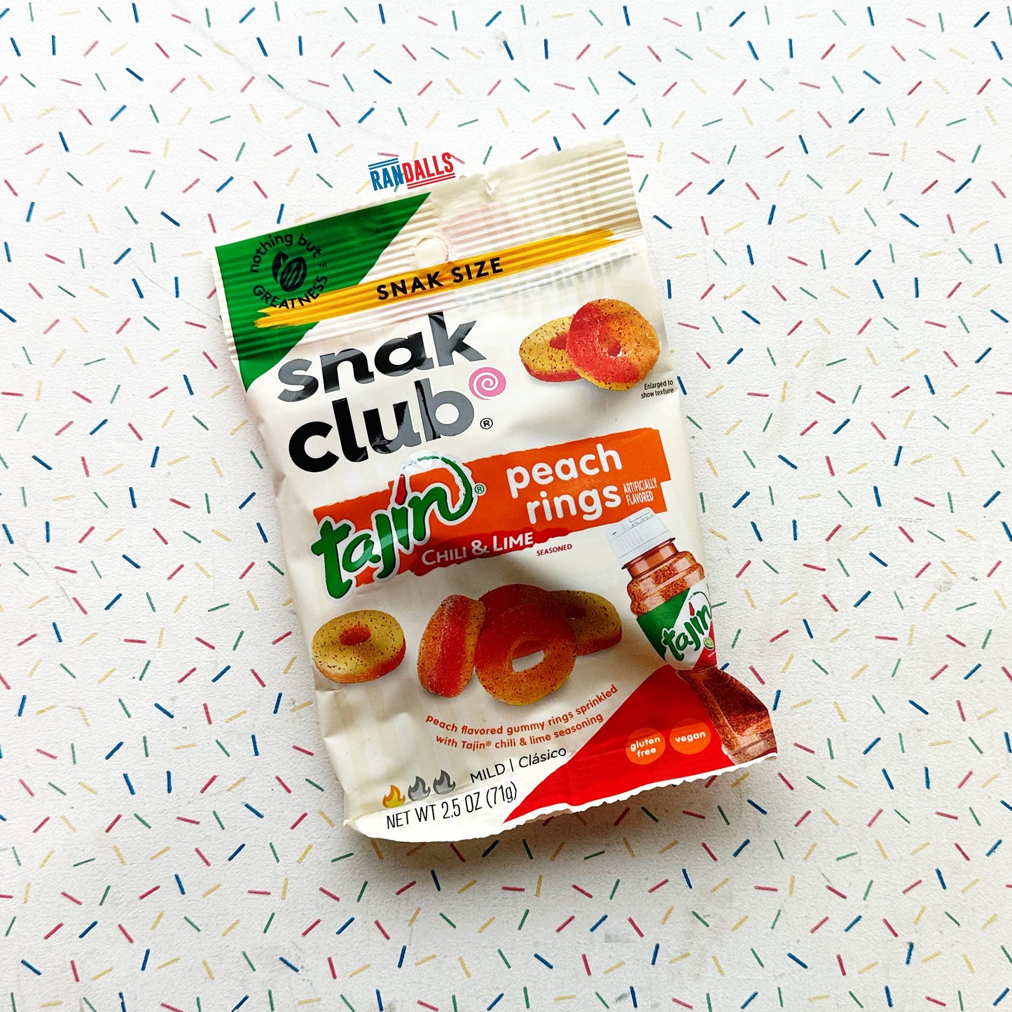SNAK CLUB TAJIN PEACH GUMMY RINGS (USA)