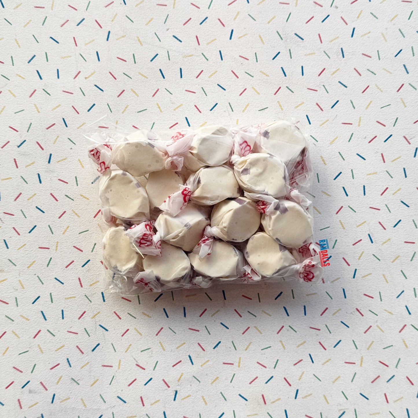 TAFFY TOWN SALT WATER TAFFY HONEY LAVENDAR 100G (USA)