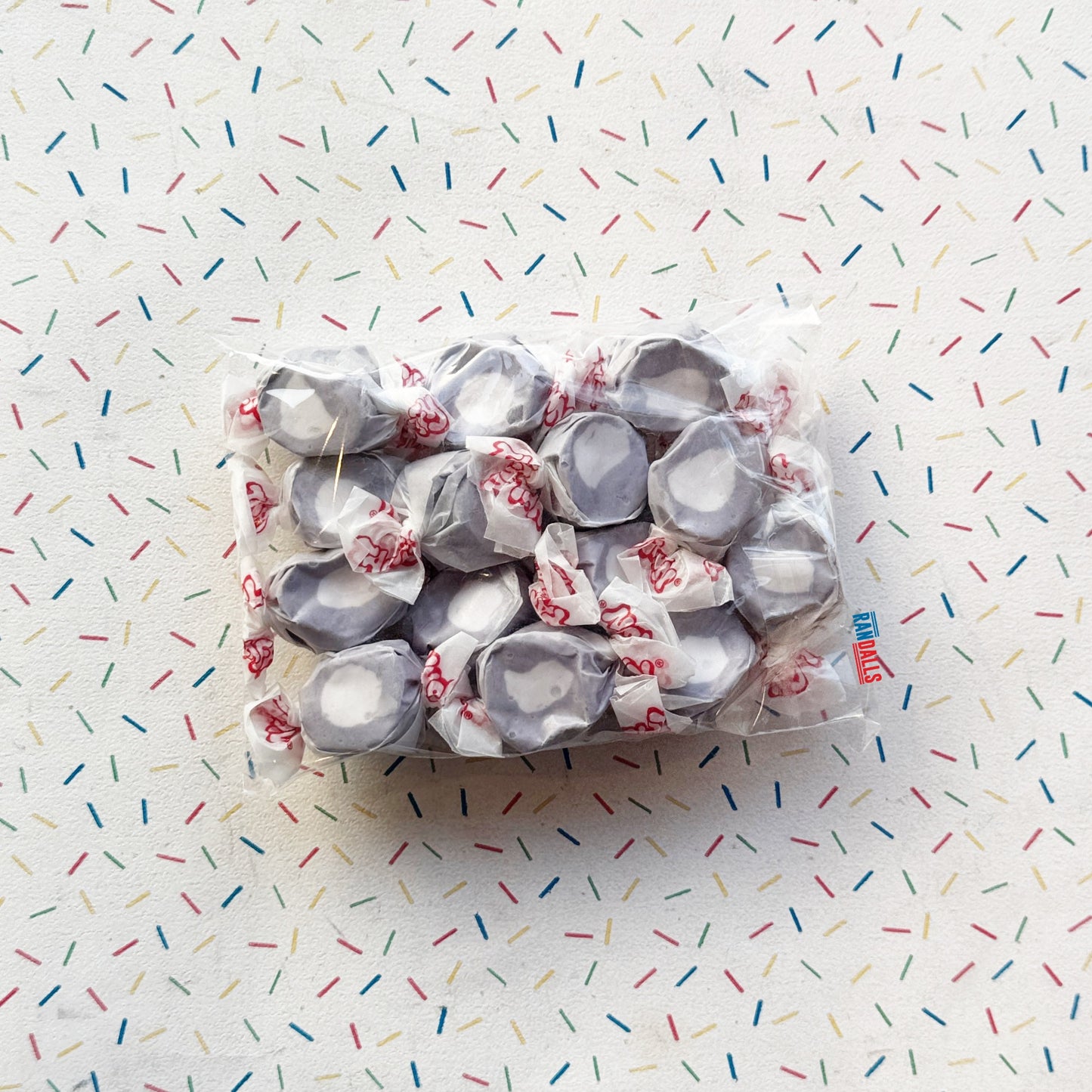 TAFFY TOWN SALT WATER TAFFY HUCKLEBERRY 100G (USA)