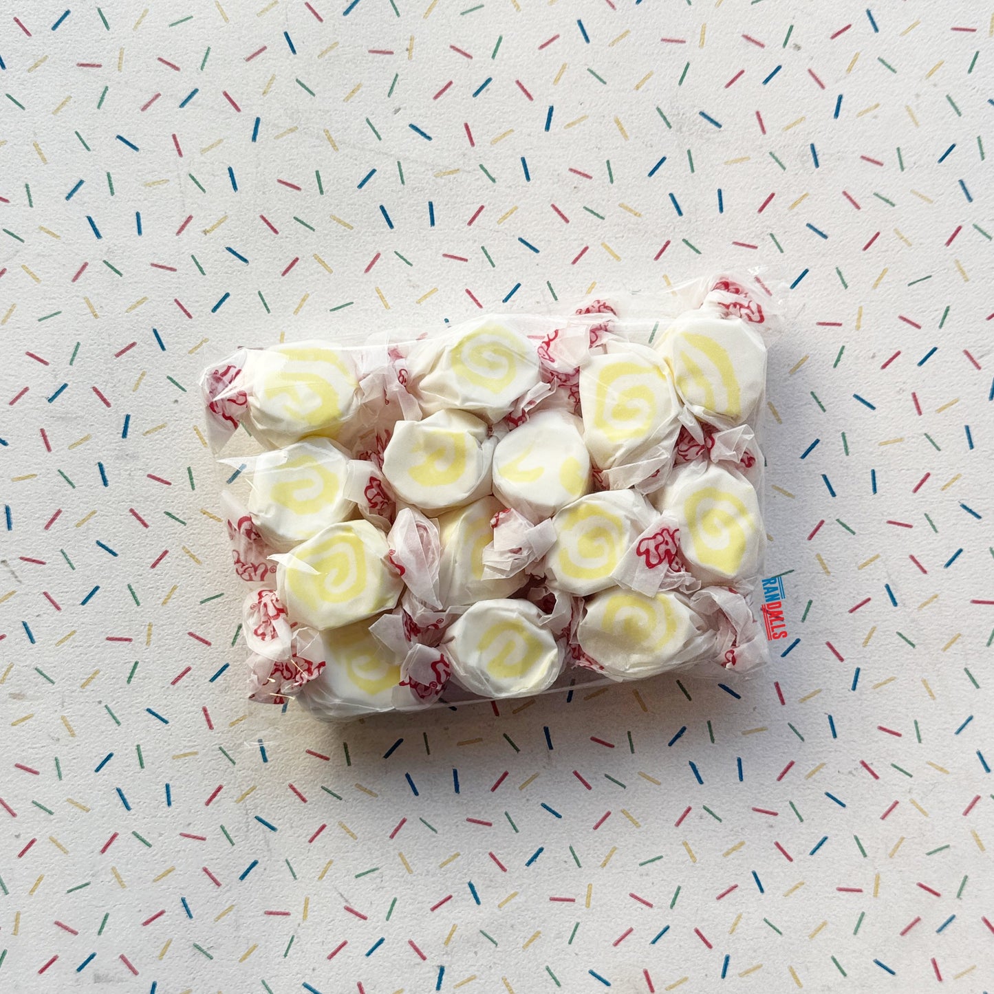 TAFFY TOWN SALT WATER TAFFY PINA COLADA 100G