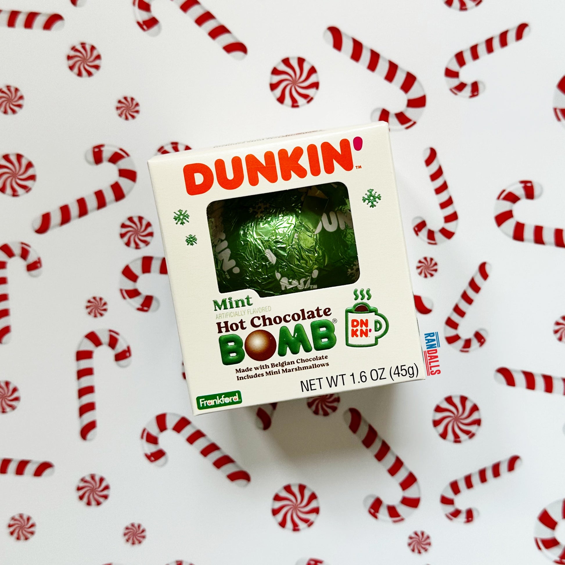 dunkin donuts, dunkin mint hot chocolate bomb, christmas, frankford, mini marshmallows, american christmas, christmas hot chocolate, usa, randalls