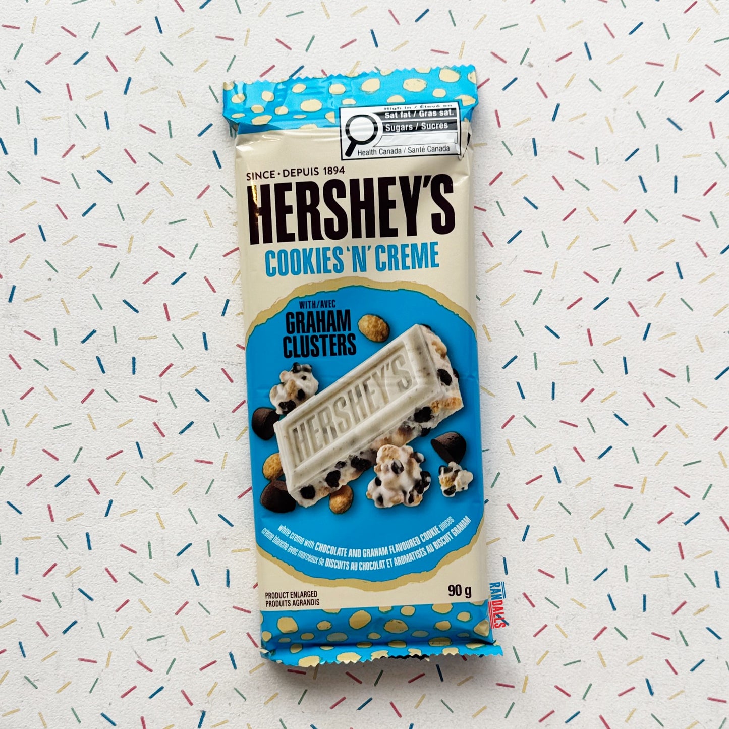 hershey's cookies and creme with graham clusters bar, canada, canadia, white chocolate, cookie pieces, oreo, crackers, canada, canadian, randalls