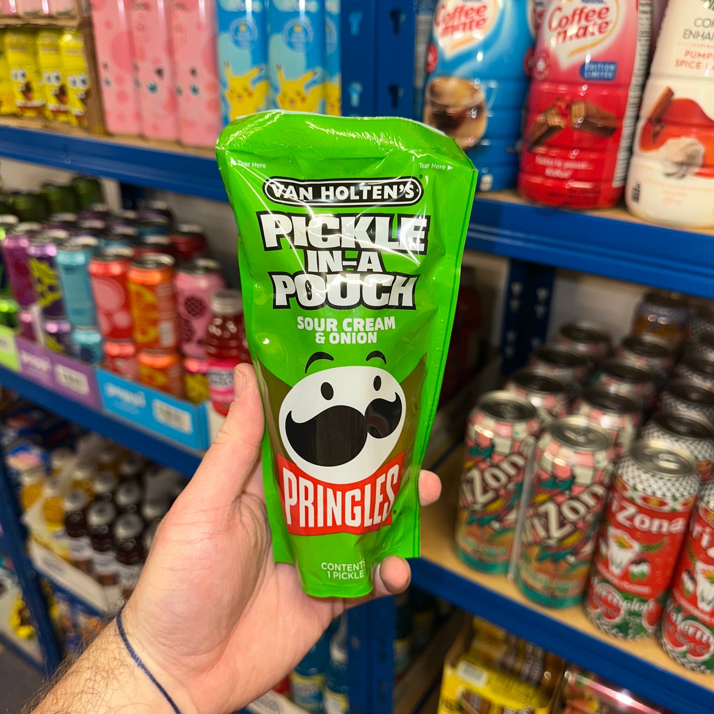 VAN HOLTENS PICKLE PRINGLES SOUR CREAM & ONION (USA)