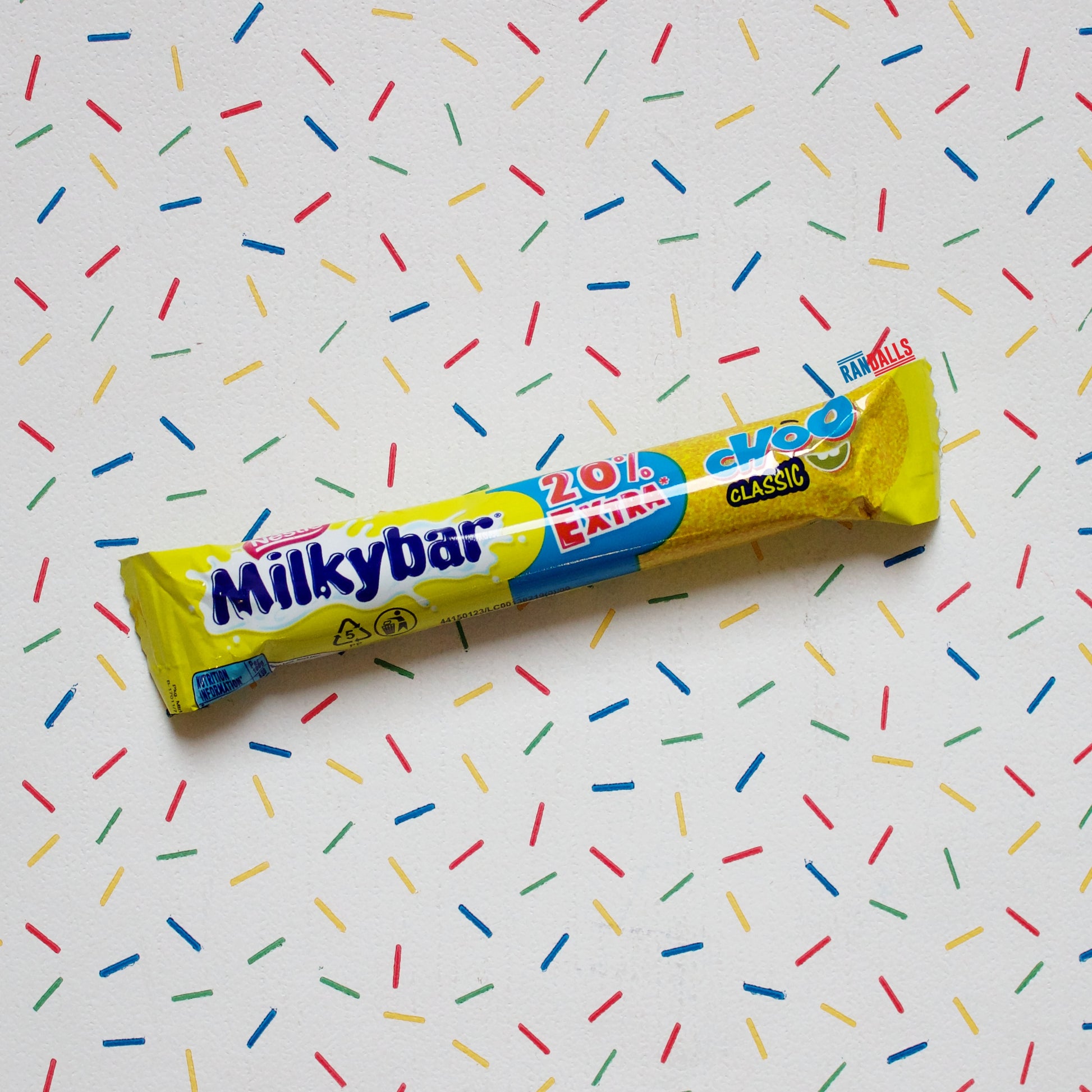milkybar choo classic, chocolate, white chocolate, fudge, throwback, sweet, candy, single bar, randalls, tiktok