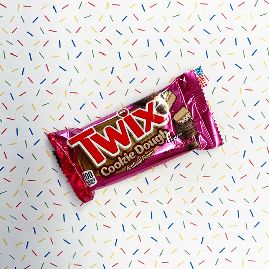 twix creamy cookies dough,  mars chocolate, peanut butter caramel biscuit, cookie bars, american chocolate, twix, usa, randalls,